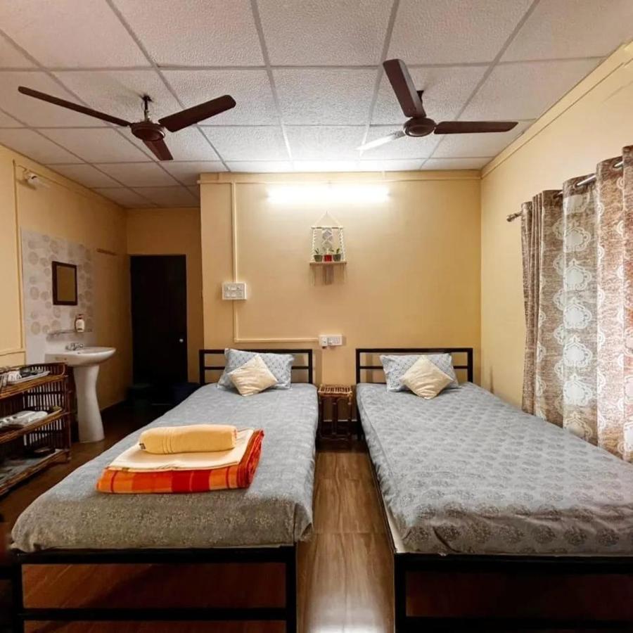 Mulaqat Homestay Siliguri Buitenkant foto