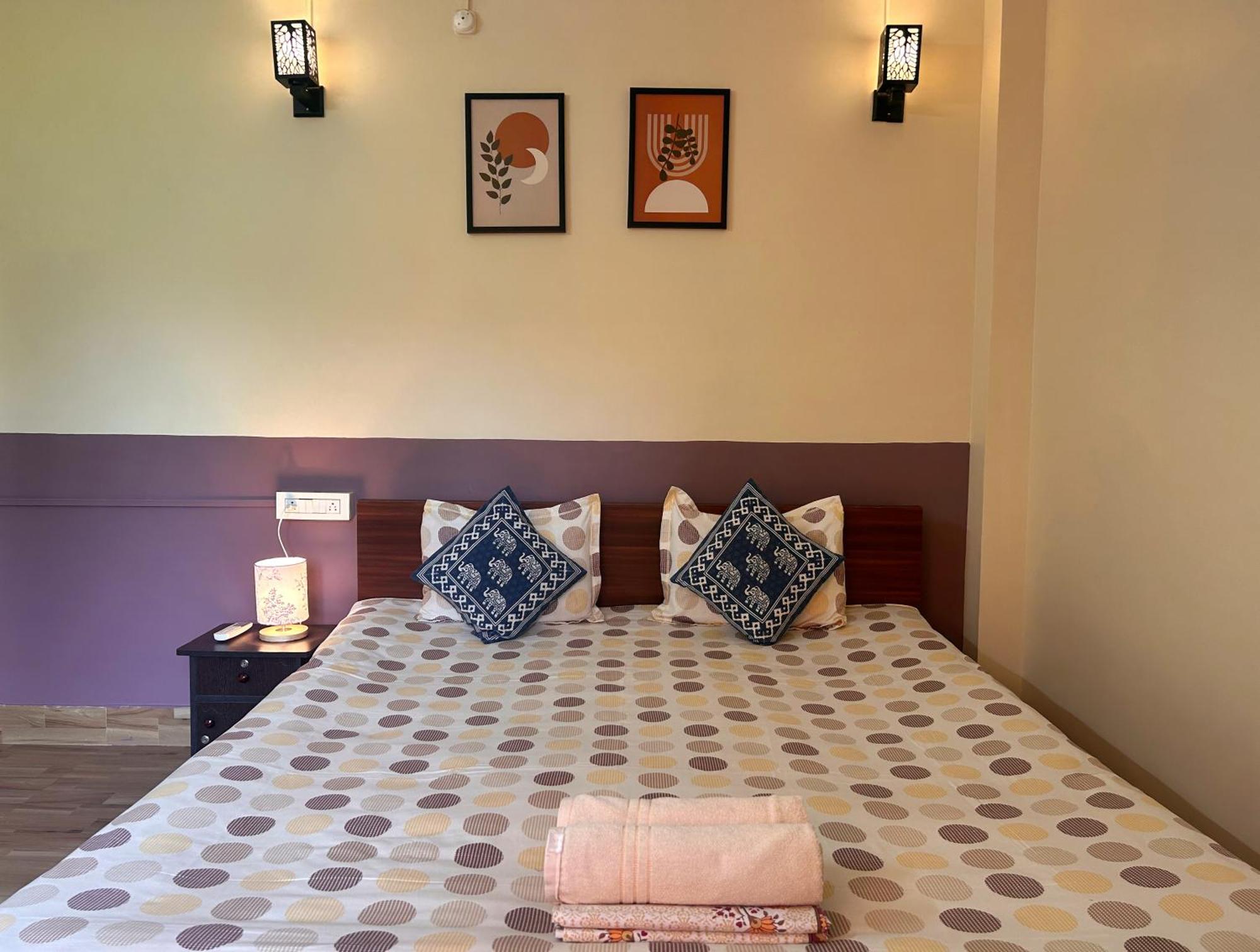 Mulaqat Homestay Siliguri Buitenkant foto
