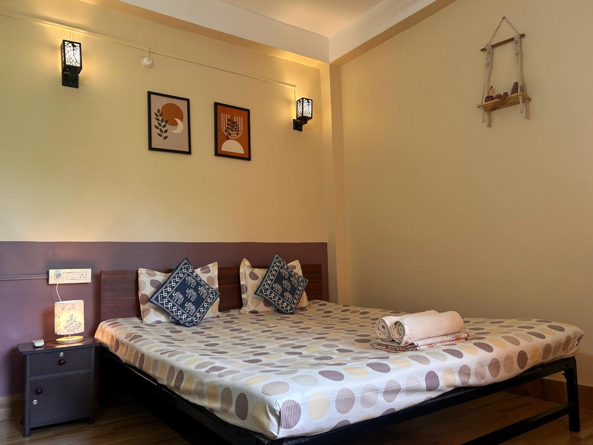 Mulaqat Homestay Siliguri Buitenkant foto